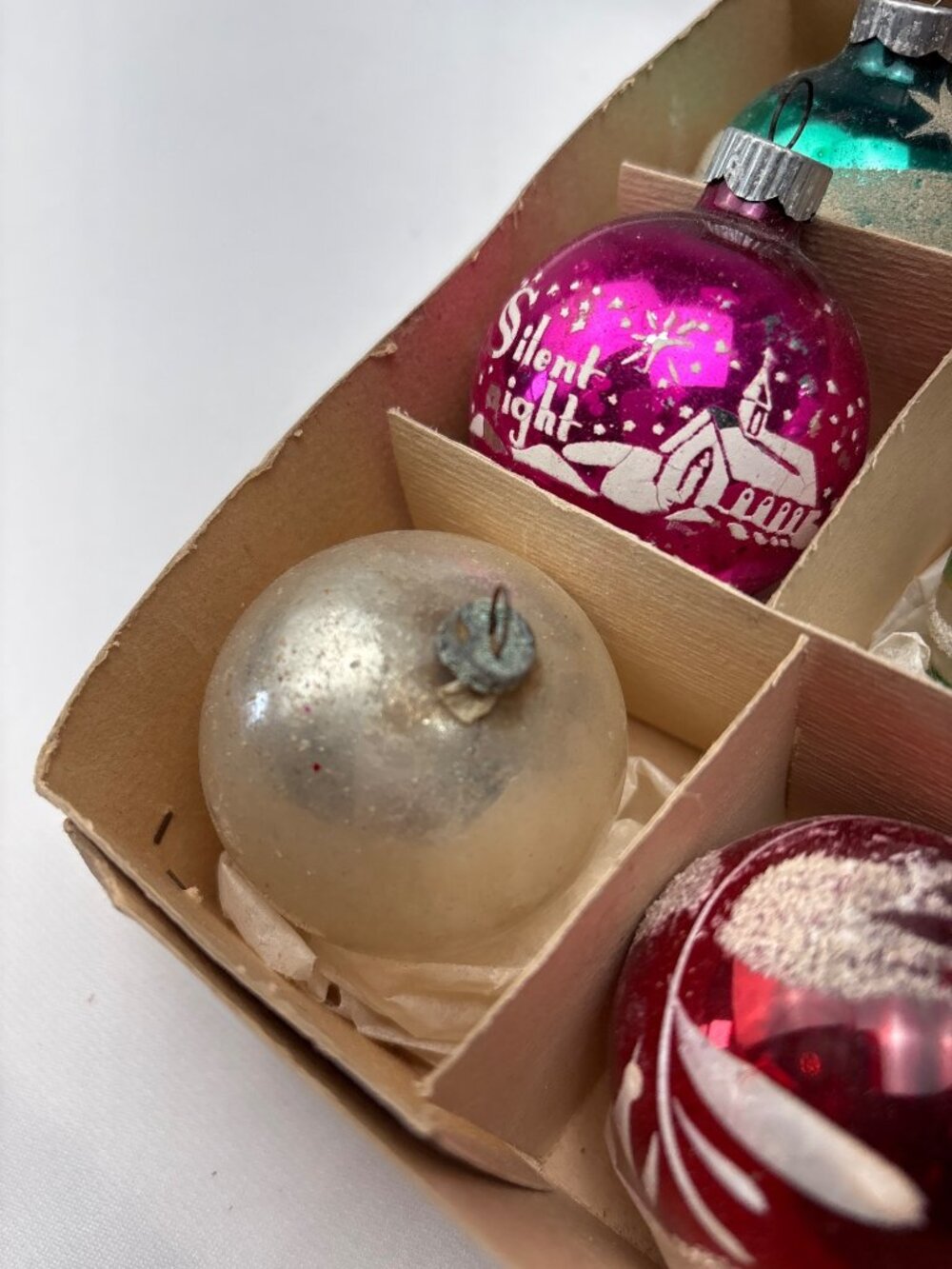 Shiny Brite Glass Christmas Ornaments Mixed Set 12 Assorted Colors Designs - Picture 3 of 13